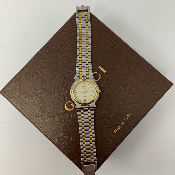 Gucci Wrist Watch - Picture 1 of 7